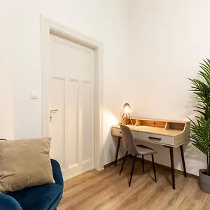  Apartment Glamorous Modern In The Hearth Of