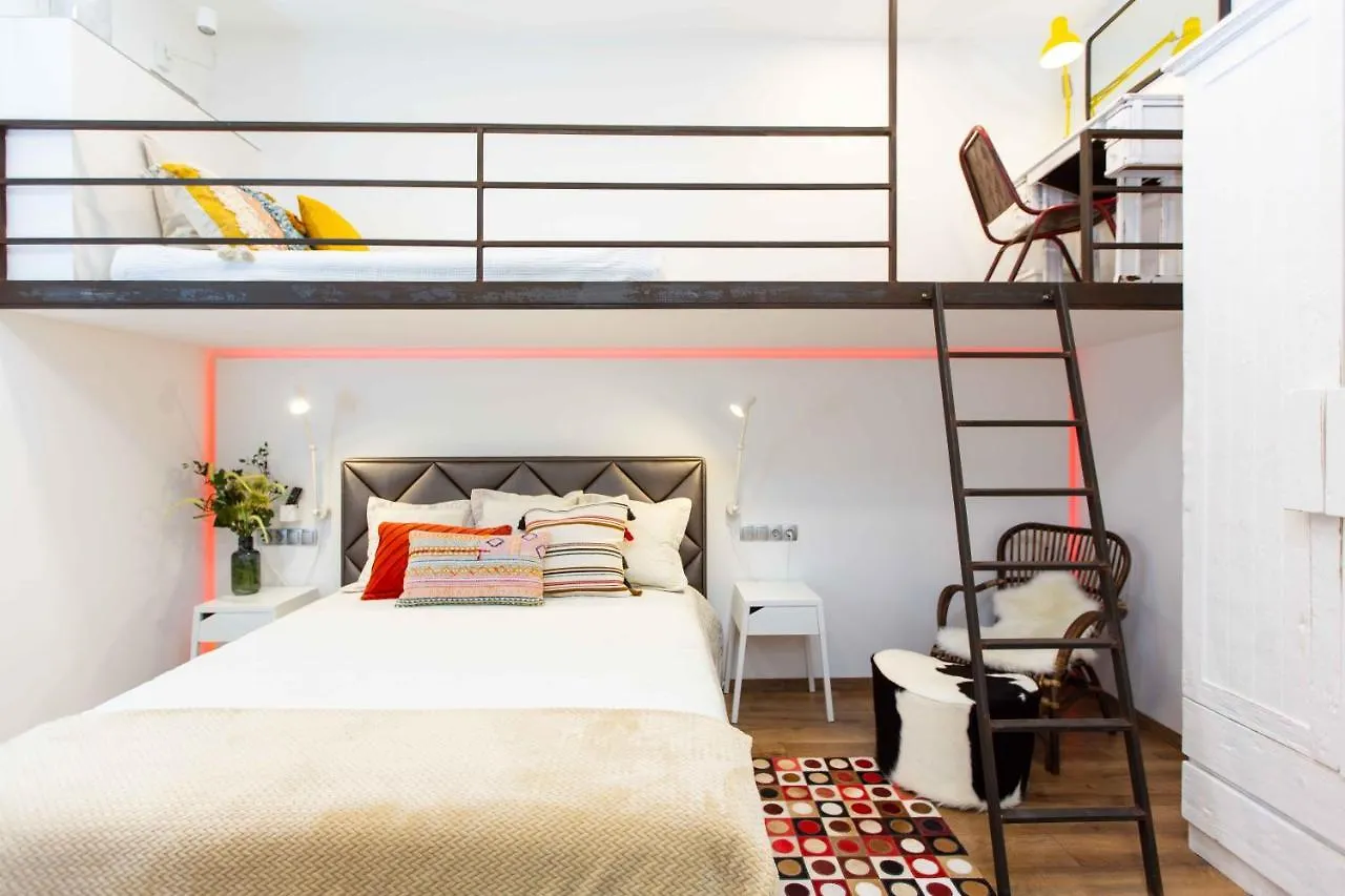 Apartment Premium Rooms By Hi5 - Style At The Comedy Theater Budapest
