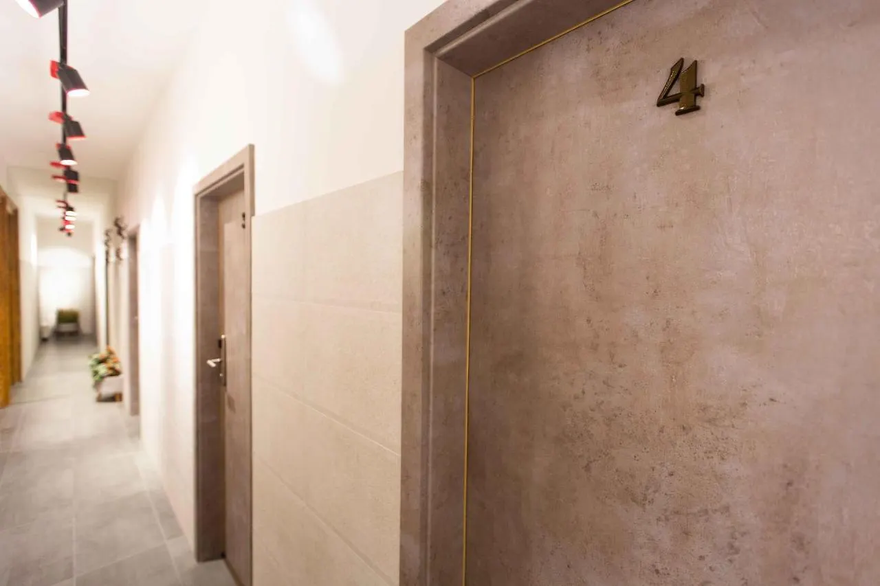 Premium Rooms By Hi5 - Style At The Comedy Theater Budapest 0*,  Ungarn